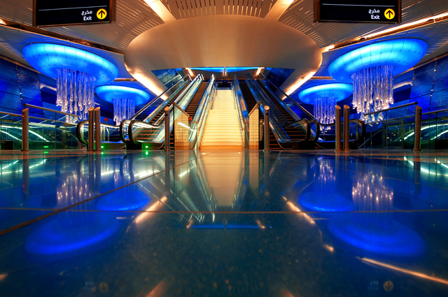 008_Lasvit_Dubai Metro_Dubai_07HK026_Photo_2009_full_4096.jpg