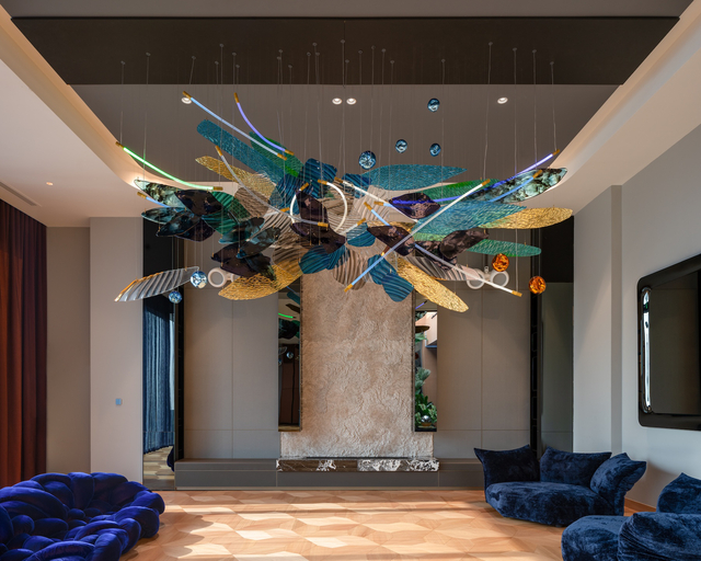 From Street Colors to Private Interiors